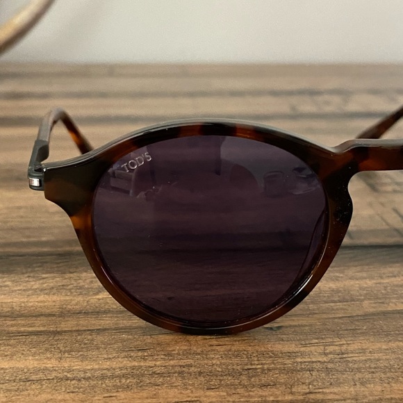 Tod’s Tortoise Frame Blue Lens 50mm Sunglasses - Picture 3 of 5